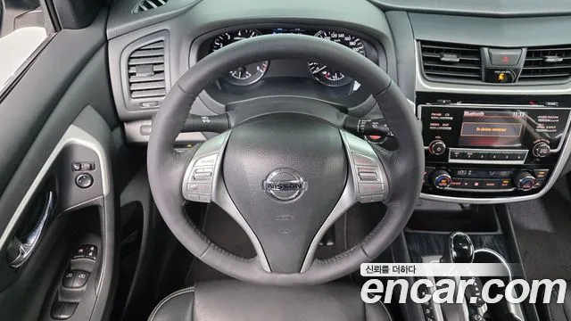 Nissan Altima 2018 — фото 19