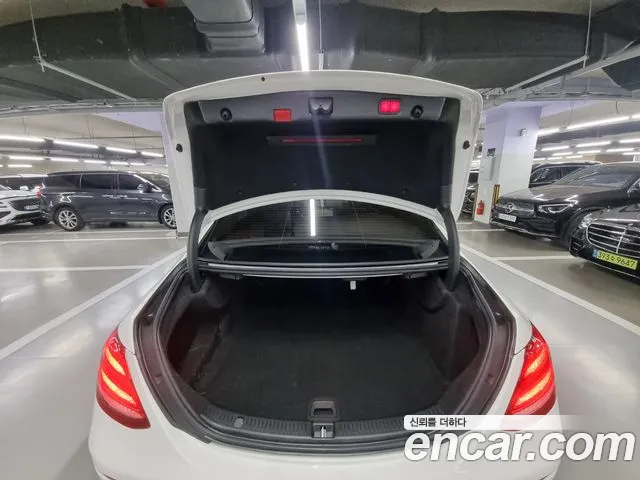 Mercedes-Benz E-Class 2020 — фото 19