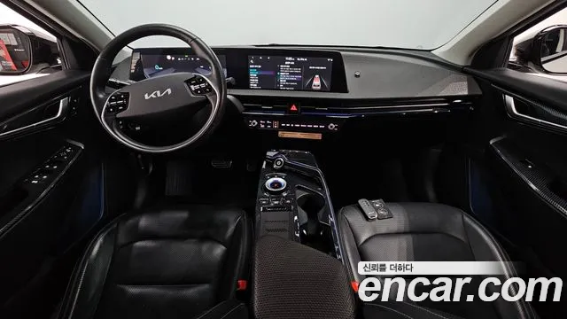Kia EV6 2022 — фото 10