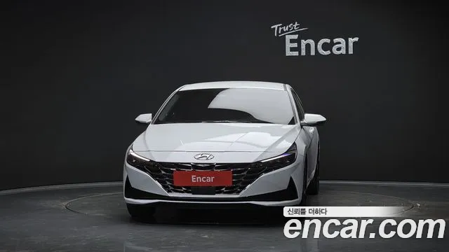 Hyundai AVANTE 2022 — фото 3