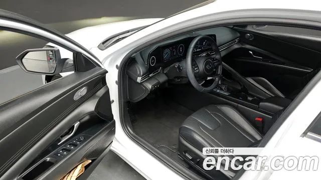 Hyundai AVANTE 2022 — фото 11