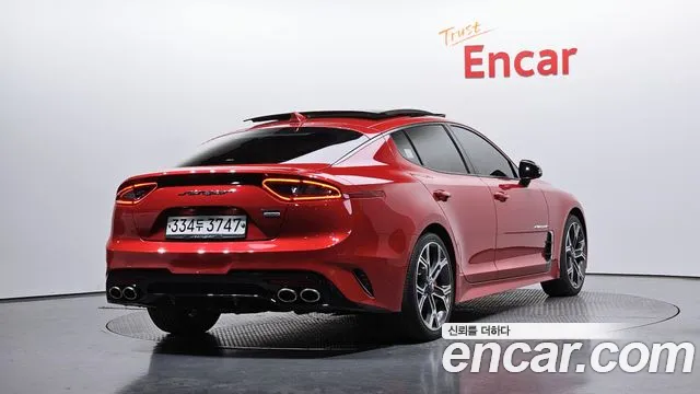 Kia Stinger 2018 — фото 1
