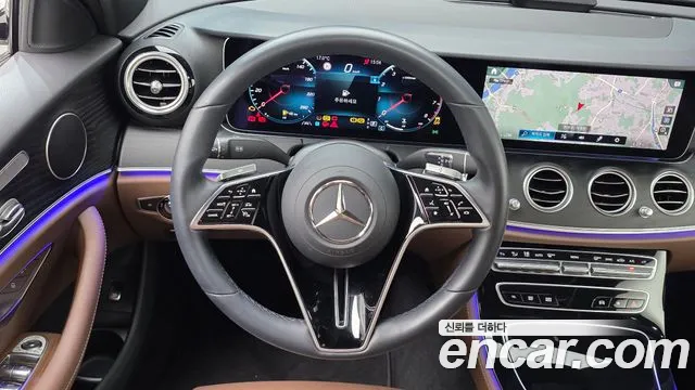 Mercedes-Benz E-Class 2022 — фото 19