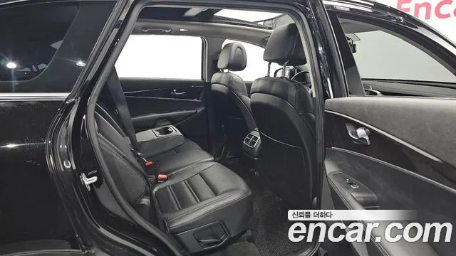 Kia Sorento 2017 — фото 16