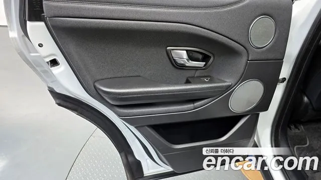 Land Rover Range Rover Evoque 2019 — фото 15