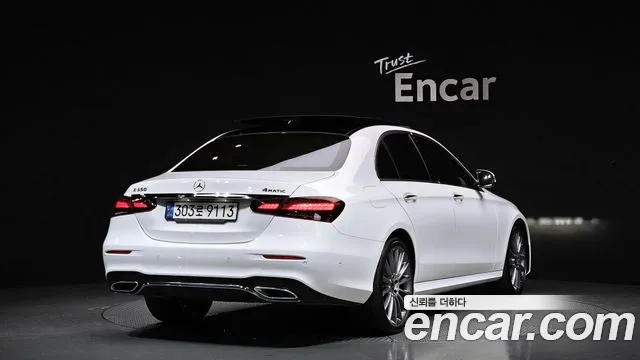 Mercedes-Benz E-Class 2022 — фото 2