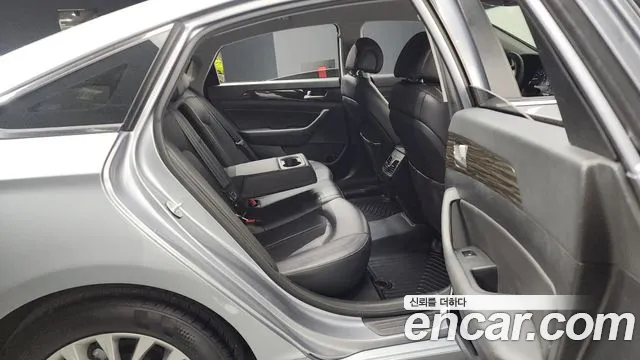 Hyundai Sonata 2015 — фото 17