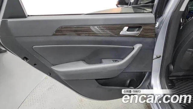 Hyundai Sonata 2015 — фото 15