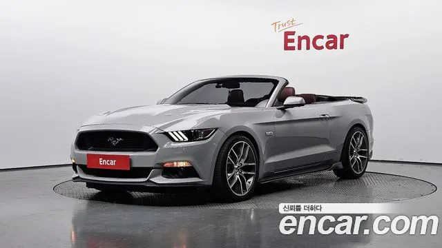 Ford Mustang 2017 — фото 1