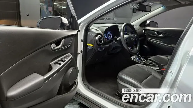 Hyundai Kona 2018 — фото 13