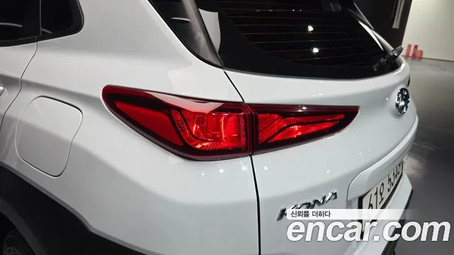 Hyundai Kona 2018 — фото 9