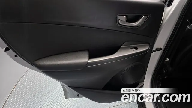 Hyundai Kona 2018 — фото 15