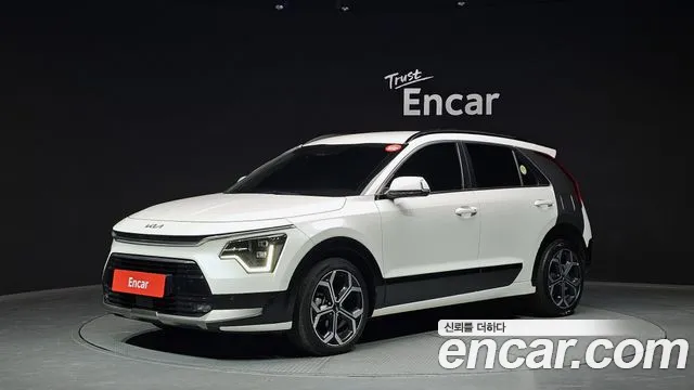 Kia Niro 2022 — фото 1