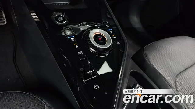 Kia Niro 2022 — фото 9