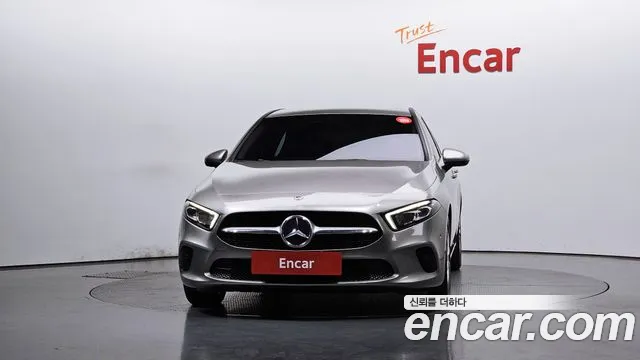 Mercedes-Benz A-Class 2019 — фото 3