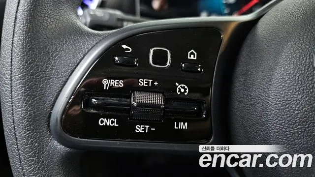 Mercedes-Benz A-Class 2019 — фото 20