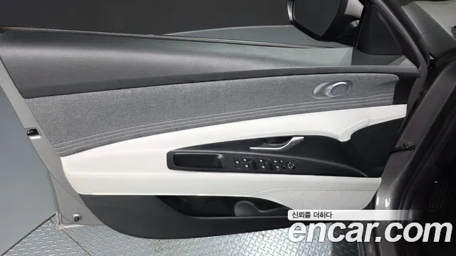 Hyundai AVANTE 2021 — фото 14