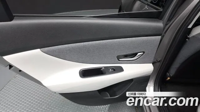 Hyundai AVANTE 2021 — фото 15