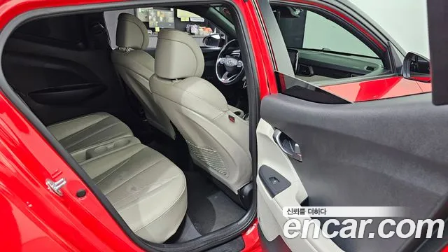 Hyundai Veloster 2018 — фото 11