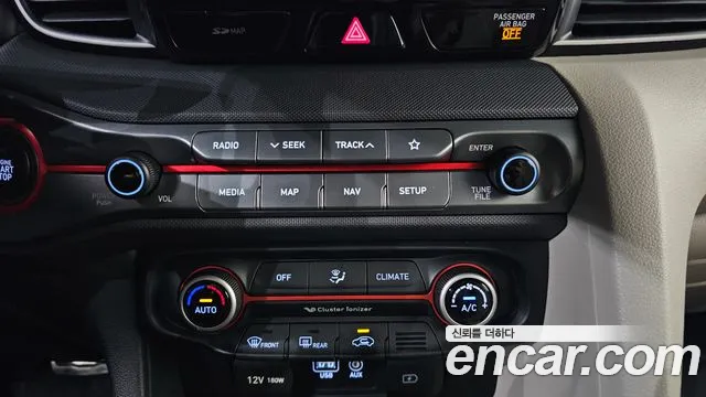 Hyundai Veloster 2018 — фото 18