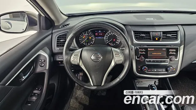 Nissan Altima 2017 — фото 18