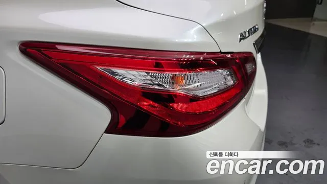 Nissan Altima 2017 — фото 9