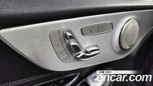 Mercedes-Benz C-Class 2016 — фото 19