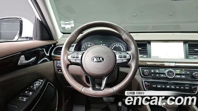 Kia K7 2018 — фото 18