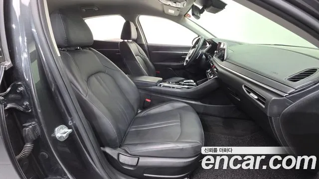 Hyundai Sonata 2020 — фото 10