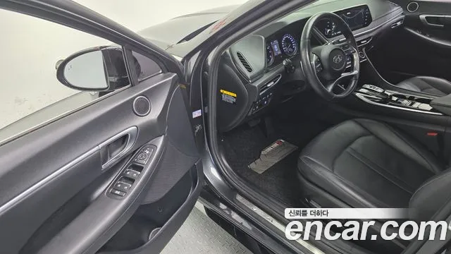 Hyundai Sonata 2020 — фото 11
