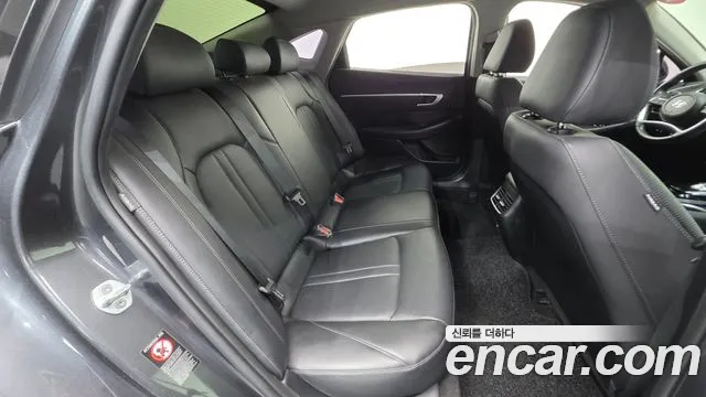 Hyundai Sonata 2020 — фото 20