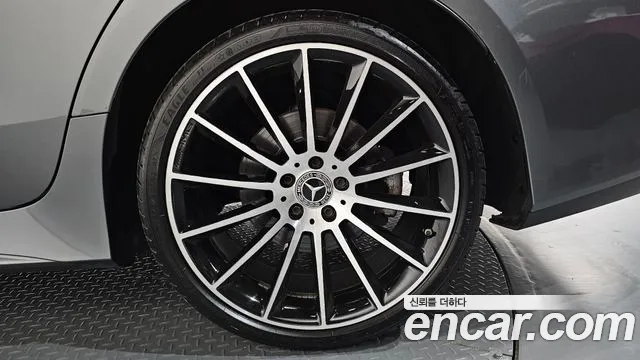 Mercedes-Benz CLS-Class 2019 — фото 7