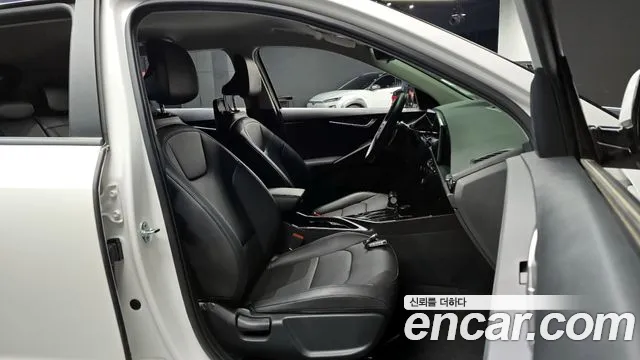 Kia Niro 2022 — фото 11