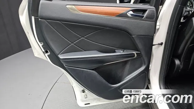 Lincoln MKC 2019 — фото 15