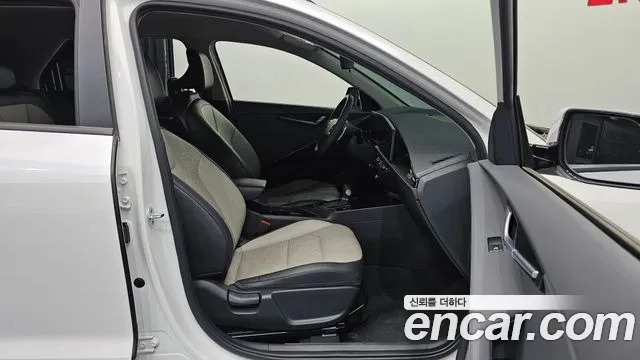 Kia Niro 2022 — фото 12