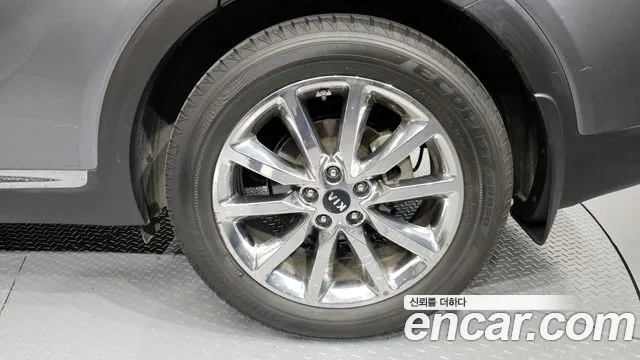 Kia Sorento 2015 — фото 7
