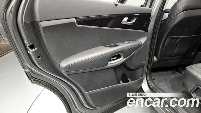Kia Sorento 2015 — фото 15