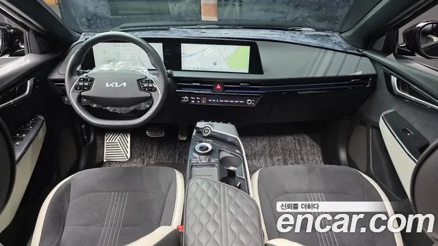 Kia EV6 2023 — фото 10