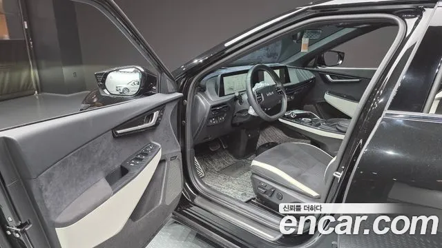 Kia EV6 2023 — фото 13