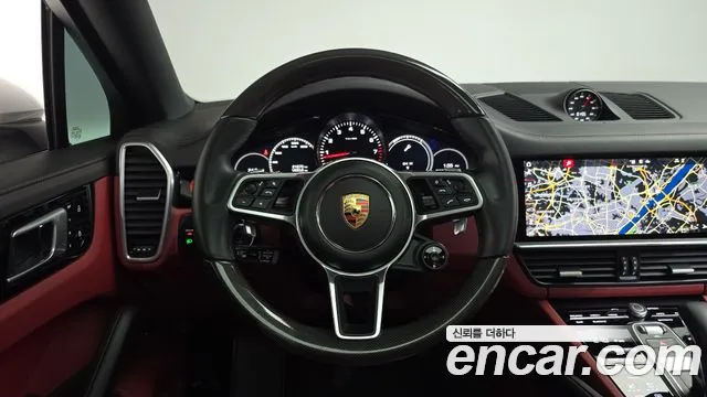 Porsche Cayenne 2020 — фото 18