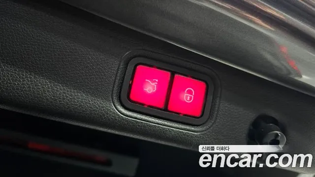 Mercedes-Benz E-Class 2020 — фото 17