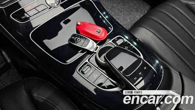 Mercedes-Benz E-Class 2020 — фото 18
