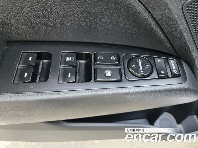 Hyundai AVANTE 2020 — фото 11