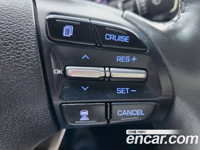 Hyundai AVANTE 2020 — фото 16