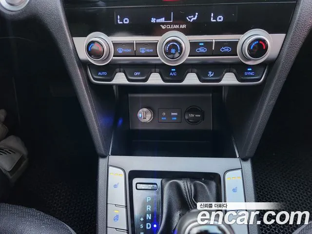 Hyundai AVANTE 2020 — фото 18