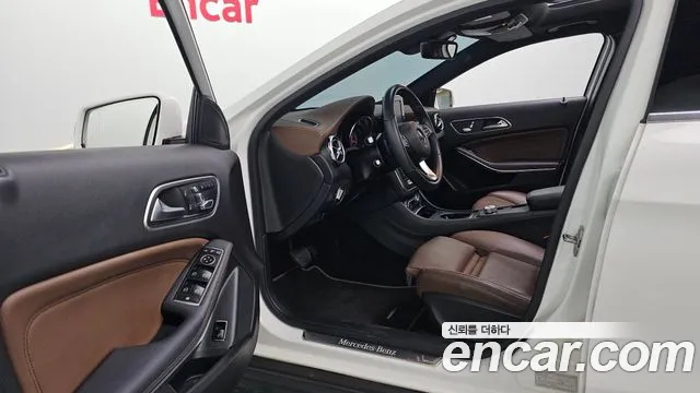 Mercedes-Benz GLA-Class 2018 — фото 10