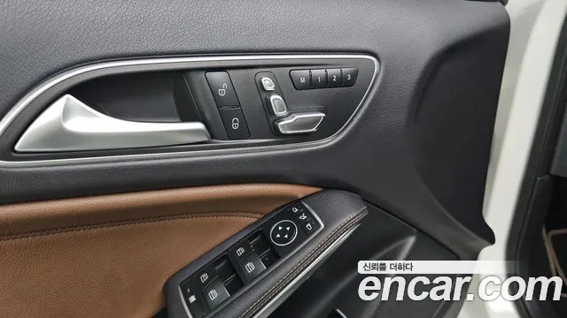 Mercedes-Benz GLA-Class 2018 — фото 17