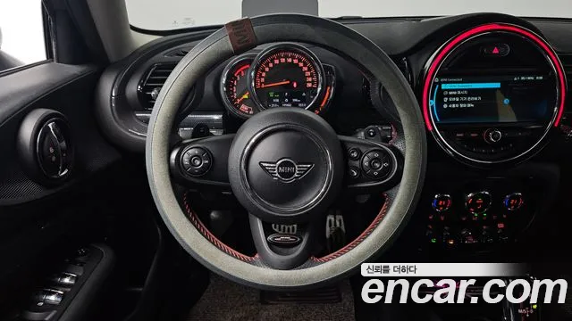 Mini Clubman 2018 — фото 18