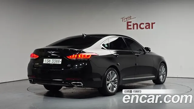 Genesis G80 2018 — фото 1