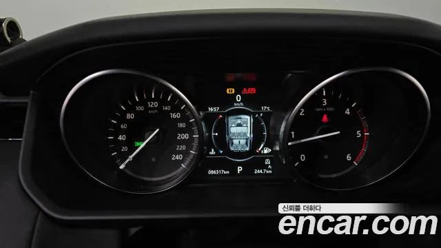 Land Rover Discovery 2018 — фото 11